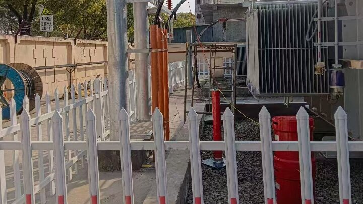 串聯(lián)諧振耐壓試驗設(shè)備